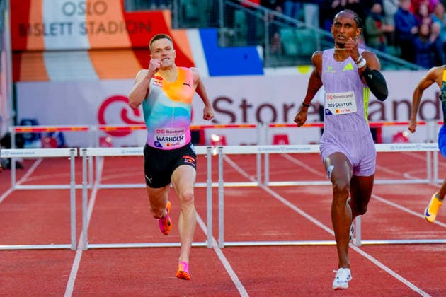 Athletics Bislett Games 2026 Oslo 20260610 Alison dos Santos from Brazil defeated Karsten Warholm in the Diamond League mens 400m hurdles under Photo Heiko Junge NTB Oslo Norway EDITORIAL USE ONLY RESTRICTED USE FOR BETTING COMPANIES  Copyright: xHeikoxJungex xNTBx