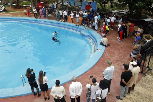 Joel Lefont Guinness World Record holder in Havana HAVANA, CUBA - JUNE 10: Joel Lefont, an athlete skilled in aquatic ball control and a Guinness World Record holder, broke his records for the most touches in one minute and the most touches in 30 seconds this Wednesday in Havana, Cuba. Angelo Mastrascusa Anadolu Havana Cuba. Editorial use only. Please get in touch for any other usage.  Copyright: x2026xAnadoluxAngeloxMastrascusax