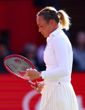 Tennis, WTA-Turnier in London, Queens Club #2 2026 HSBC Tennis Championships, Queens Club, London, UK - 10 06 2026 Donna Vekic (CRO) in action during her second round match against Marie Bouzkova (CZE) in the HSBC 2026 Championships at Queens Club in London London Queens Club London GBR Copyright: xMarkxGreenwoodx