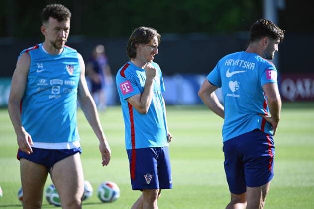 Alexandria, USA, 100626. Croatian football national team, Nationalteam training opened for the audience in the base camp at Episcopal Highschool during the FIFA World Cup, WM, Weltmeisterschaft, Fussball Photo: Boris Kovacev CROPIX Copyright: xxBorisxKovacevx xCROPIXx trening_hrvatska29-100626