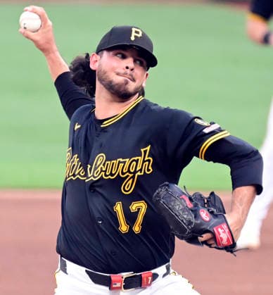 Baseball, MLB, Pittsburgh Pirates - Los Angeles Dodgers Pittsburgh Pirates pitcher Jared Jones (17) throws in the first inning against the Los Angeles Dodgers at PNC Park on Wednesday, June 10, 2026 in Pittsburgh.  PIT2026061002 ArchiexCarpenter