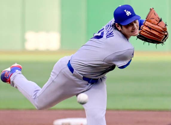 Baseball, MLB, Pittsburgh Pirates - Los Angeles Dodgers Los Angeles Dodgers pitcher Shohei Ohtani (17) starts against the Pittsburgh Pirates at PNC Park on Wednesday, June 10, 2026 in Pittsburgh.  PIT2026061012 ArchiexCarpenter
