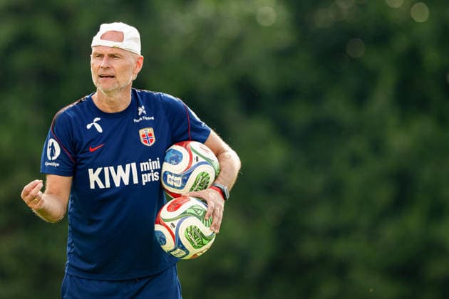 260610 Stale Solbakken, head coach of the Norwegian national football team, at an open training session during day 1 of the FIFA World Cup 2026 on June 10, 2026 in Greensboro Photo Vegard Grott BILDBYRAN kod VG VG0945 bbeng fotball football soccer fotboll fifa world cup vm fotball vm norge norway trening träning träning practice  Copyright: VEGARDxGRoTT BB260610VG031