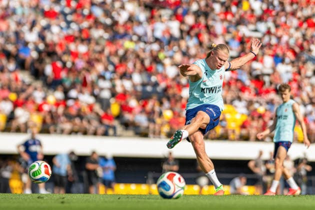 260610 Erling Braut Haaland of the Norwegian national football team at an open training session during day 1 of the FIFA World Cup 2026 on June 10, 2026 in Greensboro Photo Vegard Grott BILDBYRAN kod VG VG0945 bbeng fotball football soccer fotboll fifa world cup vm fotball vm norge norway trening träning träning practice  Copyright: VEGARDxGRoTT BB260610VG040