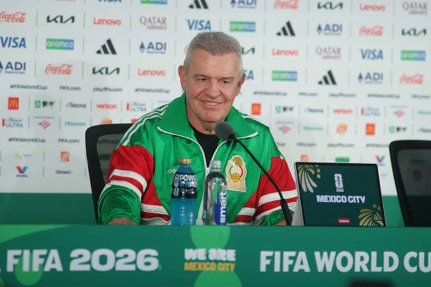 Javier Aguirre press conference, PK, Pressekonferenz - 2026 FIFA World Cup, WM, Weltmeisterschaft, Fussball Mexico National Football Team Head Coach Javier Aguirre speaks during a press conference ahead of the 2026 FIFA World Cup Group A match between Mexico and South Africa at the Azteca Stadium now known as Mexico City Stadium. on June 10, 2026 in Mexico City, Mexico. (Photo by Ismael Rosas Eyepix Group) Copyright: xIsmaelxRosas xEyepixxGroupx IR_10062026_186325