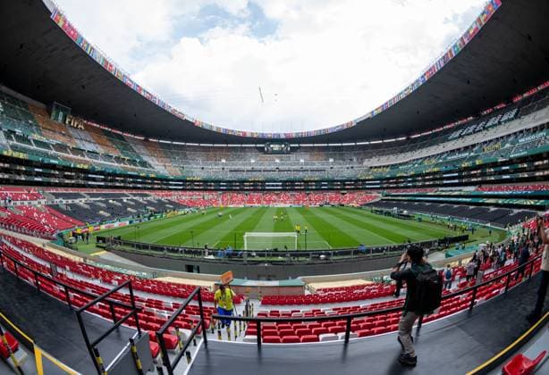 Fußball, FIFA WM 2026, Eindrücke vom Aztekenstadion am Vortag des Eröffnungssspiels in Mexiko-Stadt Fußball, Herren, Saison 2025 26, FIFA Word Cup 2026 in Mexiko, Kanada und USA, Mexiko-City ein Tag (Ortszeit) vor dem Eröffnungsspiel, im Bild: Abschlusstraining Südafrika im Aztekenstadion, 10.06. 2026, *** Soccer, men, 2025 26 season, FIFA Word Cup 2026 in Mexico, Canada and USA, Mexico City one day local time before the opening match, pictured final training South Africa at the Azteca Stadium, 10 06 2026, Copyright: xMatthiasxKochx