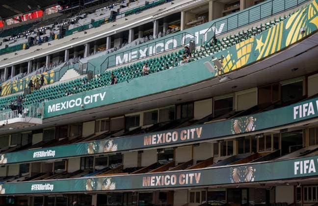 Fußball, FIFA WM 2026, Eindrücke vom Aztekenstadion am Vortag des Eröffnungssspiels in Mexiko-Stadt Fußball, Herren, Saison 2025 26, FIFA Word Cup 2026 in Mexiko, Kanada und USA, Mexiko-City ein Tag (Ortszeit) vor dem Eröffnungsspiel, im Bild: Pressekonferenz mit FIFA-Präsident Gianni Infantino im Medienzentrum im Aztekenstadion, 10.06. 2026, *** Soccer, Men, 2025 26 season, FIFA Word Cup 2026 in Mexico, Canada and USA, Mexico City one day local time before the opening match, in the picture press conference with FIFA President Gianni Infantino in the media center at the Azteca Stadium, 10 06 2026, Copyright: xMatthiasxKochx