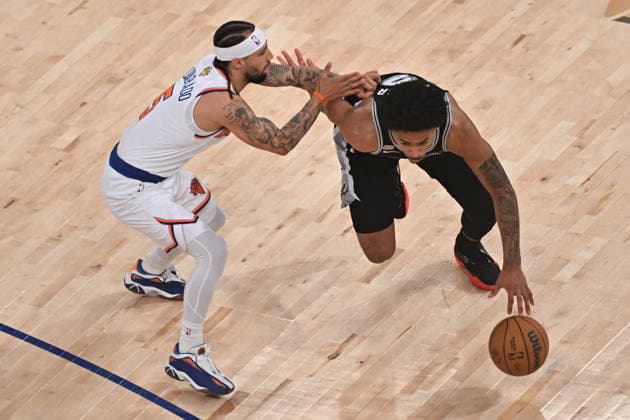 San Antonio Spurs v New York Knicks - NBA, Basketball Herren, USA Finals NEW YORK, UNITED STATES - JUNE 10: Jose Alvarado (5) of the New York Knicks and Dylan Harper (2) of San Antonio Spurs in action during the National Basketball Association (NBA) finals game between the New York Knicks and San Antonio Spurs at the Madison Square Garden in New York, United States on June 10, 2026. Celal Gunes Anadolu New York United States. Editorial use only. Please get in touch for any other usage.  Copyright: x2026xAnadoluxCelalxGunesx