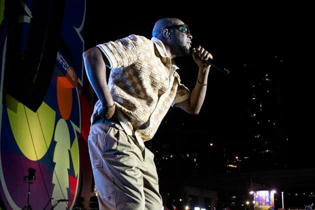 Fans gather in Toronto for FIFA World Cup, WM, Weltmeisterschaft, Fussball 2026 countdown concert Wyclef Jean performs during the FIFA World Cup 2026 countdown concert in Toronto, Canada, 10 June 2026. The 2026 FIFA World Cup begins on 11 June 2026 with the opening match between Mexico and South Africa in Mexico City. Toronto Canada  Copyright: xEDUARDOxLIMAx