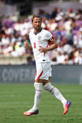 ORLANDO, FL - JUNE 10: England forward Harry Kane (9) eyes a teammate in the first half during the friendly soccer match betwene England and Costa Rica on Wednesday, June 10, 2026 at i nter&Co Stadium in Orando, FL (Photo by Peter Joneleit Icon Sportswire) SOCCER: JUN 10 England vs Costa Rica EDITORIAL USE ONLY Icon260610007