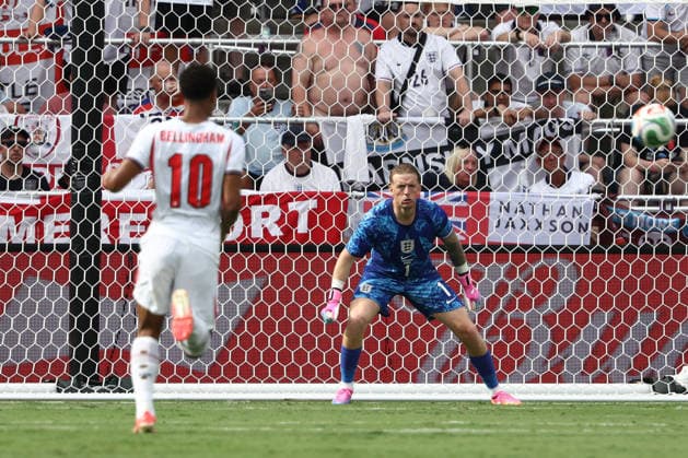 ORLANDO, FL - JUNE 10: England goalkeeper Jordan Pickford (1) eyes an incoming shot in the first half during the friendly soccer match betwene England and Costa Rica on Wednesday, June 10, 2026 at i nter&Co Stadium in Orando, FL (Photo by Peter Joneleit Icon Sportswire) SOCCER: JUN 10 England vs Costa Rica EDITORIAL USE ONLY Icon260610008
