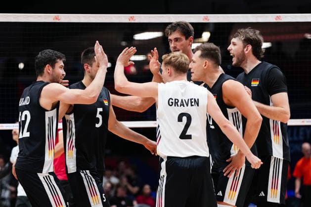 Canada V Germany - 2026 Men s Volleyball Nations League - Ottawa -Day1 Players of Germany celebrate after scoring a point during the 2026 Men s Volleyball Nations League match between Canada and Germany at TD Place Arena in Ottawa, Canada, on June 10, 2026. Ottawa Ontario Canada  Copyright: xYuanxTianx originalFilename:tian-2026mens260610_npS3P.jpg