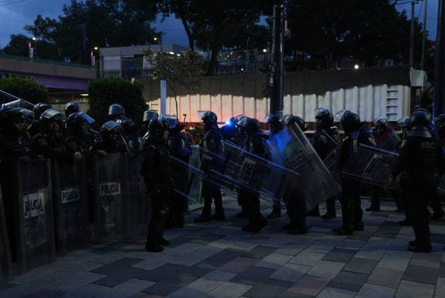 World Cup fans gather near Mexico City Stadium amid protests ahead of opening match MEXICO CITY, MEXICO – JUNE 10: Police officers stand guard as football fans from various countries gather near Mexico City Stadium ahead of the opening ceremony of the 2026 FIFA World Cup, WM, Weltmeisterschaft, Fussball in Mexico City, Mexico, on June 10, 2026. As supporters continue to arrive in the Mexican capital for the tournament festivities, access to the stadium in the Tlalpan district has been affected by ongoing protests in surrounding areas. Mexican authorities are expected to negotiate with demonstrators in an effort to ease disruptions ahead of the tournament s opening match between Mexico and South Africa on June 11, 2026. Juancho Torres Anadolu Mexico City Mexico. Editorial use only. Please get in touch for any other usage.  Copyright: x2026xAnadoluxJuanchoxTorresx
