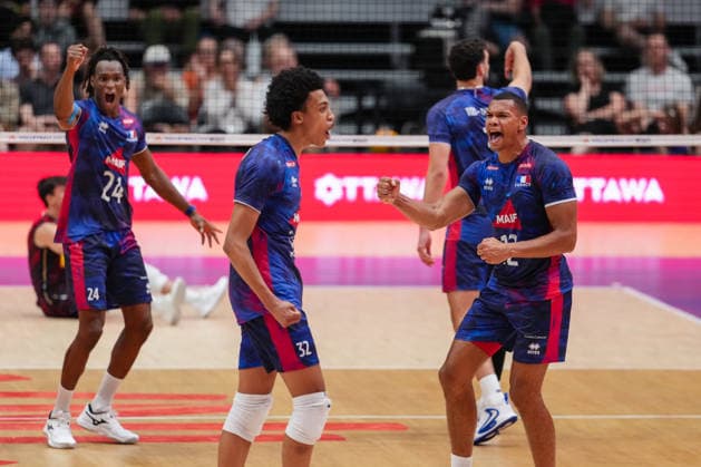 France V Italy - 2026 Men s Volleyball Nations League - Ottawa -Day1 Stephen Boyer 12 of France and Daniel Iyegbekedo 32 of France compete during the 2026 Men s Volleyball Nations League match between France and Italy at TD Place Arena in Ottawa, Canada, on June 10, 2026. Ottawa Ontario Canada  Copyright: xYuanxTianx originalFilename:tian-2026mens260610_npKyr.jpg