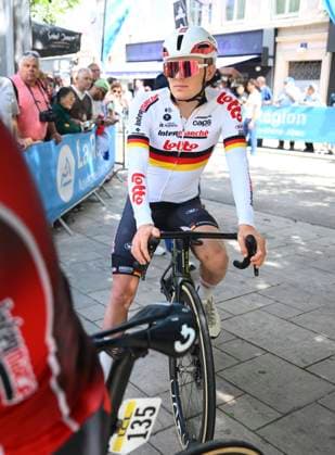 Tour Auvergne - Rhone-Alpes 2026 Stage 5 PARC DES OISEAUX - VILLARS-LES-DOMBES, FRANCE - JUNE 11 : Zimmermann Georg (GER) of Lotto Intermarche during stage 5 of the 78th edition of Tour Auvergne - Rhone-Alpes an UCI World Tour 2.UWT cycling road race stage for Men Elite of 195.8 km with start in Saint-Chamond and finish in Parc des Oiseaux - Villars-les-Dombes on June 11, 2026 in Parc des Oiseaux - Villars-les-Dombes, France, 11 06 2026 ( Motordriver Guy De Vuyst - Parc des Oiseaux - Villars-les-Dombes France  Copyright: xVincentxKalutx