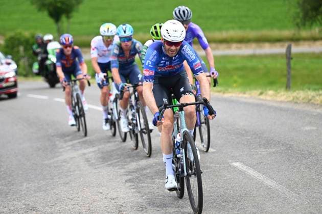 Tour Auvergne - Rhone-Alpes 2026 Stage 5 PARC DES OISEAUX - VILLARS-LES-DOMBES, FRANCE - JUNE 11 : Houle Hugo (CAN) of Alpecin - Premier Tech during stage 5 of the 78th edition of Tour Auvergne - Rhone-Alpes an UCI World Tour 2.UWT cycling road race stage for Men Elite of 195.8 km with start in Saint-Chamond and finish in Parc des Oiseaux - Villars-les-Dombes on June 11, 2026 in Parc des Oiseaux - Villars-les-Dombes, France, 11 06 2026 ( Motordriver Guy De Vuyst - Parc des Oiseaux - Villars-les-Dombes France  Copyright: xVincentxKalutx
