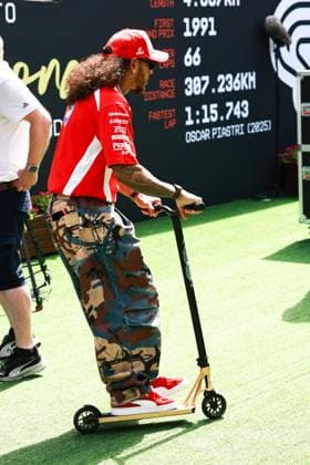 HAMILTON Lewis gbr , Scuderia Ferrari SF 26, portrait during the Formula 1 Barcelona Catalunya Grand Prix 2026, 7th round of the 2026 Formula One World Championship from June 12 to 14, 2026 on the Circuit de Barcelona Catalunya, in Montmelo, Spain Photo Hoch Zwei Montmelo Spain