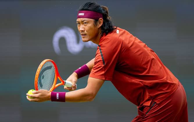 DEN BOSCH - Zhizhen Zhang (CHN) during the ATP, Tennis Herren singles match against Tallon Griekspoor at the LibÃ ma Open 2026. The combined ATP WTA, Tennis Damen tournament is being held on the event grounds of the former Autotron car theme park. IRIS VAN DEN BROEK ANP xVIxANPxSportx xxANPxIVx 560736835 originalFilename: 560736835.jpg