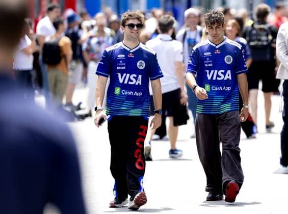 BARCELONA - Arvid Lindblad (r) (Racing Bulls) in the paddock of the Circuit de Barcelona-Catalunya during the media day leading up to the Barcelona Grand Prix. SANDER KONING ANP xVIxANPxSportx xxANPxIVx 560737664 originalFilename: 560737664.jpg