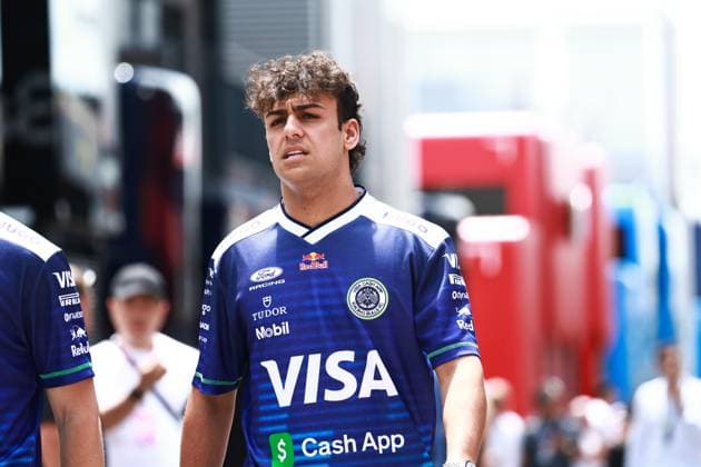 LINDBLAD Arvid gbr , Visa Cash App RB F1 Team VCARB03, portrait during the Formula 1 Barcelona Catalunya Grand Prix 2026, 7th round of the 2026 Formula One World Championship from June 12 to 14, 2026 on the Circuit de Barcelona Catalunya, in Montmelo, Spain Photo Hoch Zwei Montmelo Spain