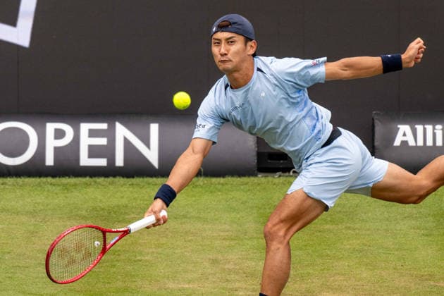 Sho Shimabukuro JPN xettx, Germany, Stuttgart, 11 06 2026, Tennis, Boss Open, Day 6, 2026, Round of 16, S Shimabukuro JPN N Kyrgios AUS , TC Weissenhof, Center Court