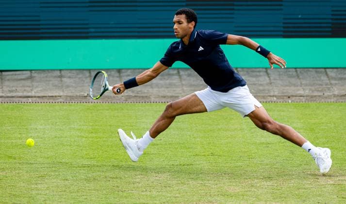 DEN BOSCH - Felix Auger-Aliassime (CAN) during the ATP, Tennis Herren singles match against Marton Fucsovics (HUN) at the LibÃ ma Open 2026. The combined ATP WTA, Tennis Damen tournament is being held on the event grounds of the former Autotron car theme park. IRIS VAN DEN BROEK ANP xVIxANPxSportx xxANPxIVx 560742249 originalFilename: 560742249.jpg