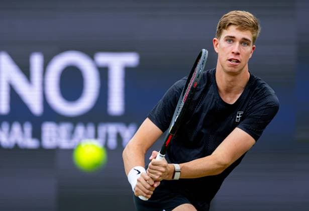 DEN BOSCH - Thijs Boogaard during the ATP, Tennis Herren singles match against Daniil Medvedev at the LibÃ ma Open 2026. The combined ATP WTA, Tennis Damen tournament is being held on the event grounds of the former Autotron car theme park. IRIS VAN DEN BROEK ANP xVIxANPxSportx xxANPxIVx 560749296 originalFilename: 560749296.jpg