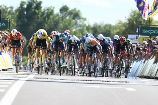 11-06-2026 Tour Auvergne - Rhone Alpes; Tappa 05 Saint Chamond - Parc Des Oiseaux; 2026, Visma - Lease A Bike; 2026, Nsn; 2026, Tudor; 2026, Bahrain Victorious; Van Aert, Wout; Hofstetter, Hugo; Trentin, Matteo; Bauhaus, Phil; Parc Des Oiseaux; 