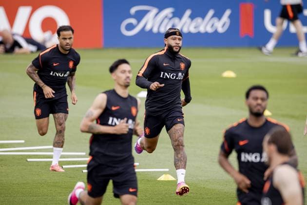 KANSAS CITY - Justin Kluivert of the Netherlands and Memphis Depay of the Netherlands during a training session of the Dutch national team, Nationalteam at the training complex, on June 11, 2026, in Kansas City. The Dutch national team is preparing for the 2026 FIFA World Cup, WM, Weltmeisterschaft, Fussball ROBIN VAN LONKHUIJSEN ANP xVIxANPxSportx xxANPxIVx 560751933 originalFilename: 560751933.jpg