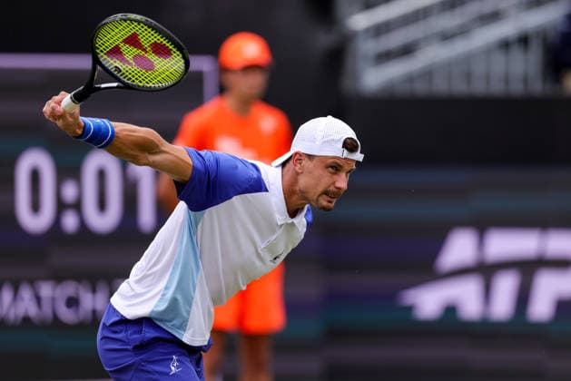 ROSMALEN, NETHERLANDS - JUNE 11: Marton Fucsovics of Hungary plays a backhand in his Men s Singles Second Round match against Felix Auger-Aliassime of Canada during Day 4 of the Libema Open Grass Court Championships at the Autotron on June 11, 2026 in Rosmalen, Netherlands.  Copyright: xRenexNijhuis MBxMediax