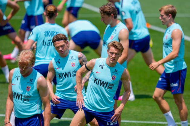 World Cup 2026 Greensboro, USA 20260611 Martin Odegaard and Patrick Berg training with the Norwegian mens national soccer team at The University of North Carolina Greensboro UNCG Photo Fredrik Varfjell NTB Greensboro USA EDITORIAL USE ONLY RESTRICTED USE FOR BETTING COMPANIES  Copyright: xFredrikxVarfjellx xNTBx