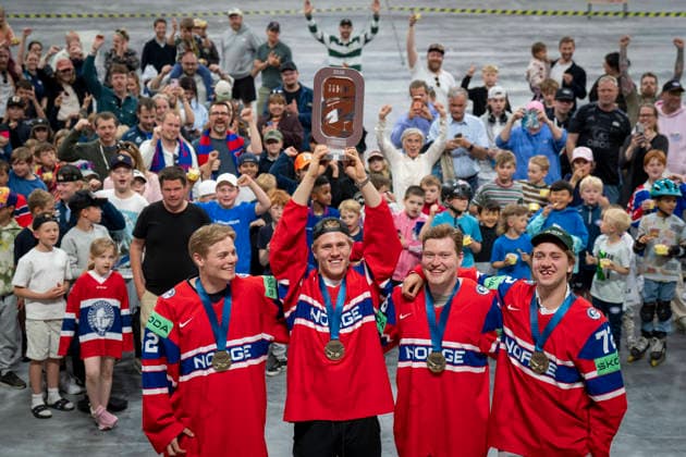 The World Cup trophy comes to Jordal Amfi Oslo 20260611 Ice hockey players Mathias Arnkvaern, Michael Brandsegg Nygard, Thomas Olsen and Stian Solberg all made history with their victory over Canada in the bronze final of this years Ice Hockey World Cup All the players have a background from Valerenga On Thursday, the World Cup trophy came to Jordal Amfi where Valerenga ice hockey has its home field Photo Heiko Junge NTB Oslo Norway EDITORIAL USE ONLY RESTRICTED USE FOR BETTING COMPANIES  Copyright: xHeikoxJungex xNTBx