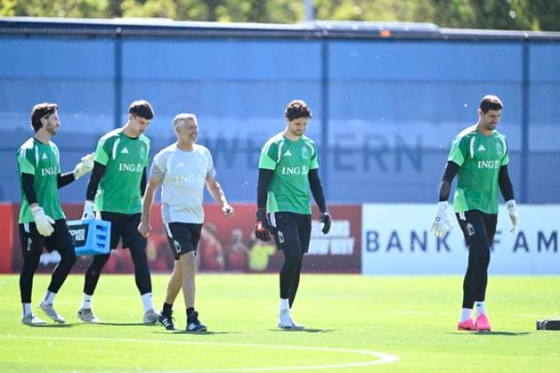 Belgian national football team - FIFA World Cup, WM, Weltmeisterschaft, Fussball 2026 - media activities 11 06 2026 RENTON, UNITED STATES OF AMERICA - JUNE 11 : Lammens Senne goalkeeper of Belgium and Courtois Thibaut goalkeeper of Belgium pictured during a training session of the Belgian national football team during the FIFA World Cup 2026 on June 11, 2026 in Renton, United States of America, 11 06 2026 Renton United States of America  Copyright: xNicoxVereeckenx