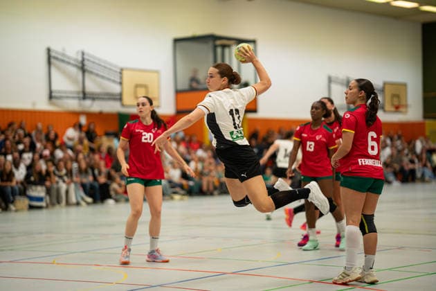 Germany U20w vs Portugal U20w, Handball, Four Nations Tournament, 11 6 2026, Season 2025 2026, Hannover Aylin Bornhardt Germany U20 Women, 13, plays at Frisch Auf Goeppingen in goal throw Hannover Sporthalle Sahlkamp Germany