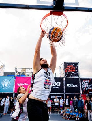 BASKETBALL - FIBA 3x3 World Tour VIENNA,AUSTRIA,11.JUN.26 - BASKETBALL - FIBA 3x3 World Tour, Red Bull Full Moon. Image shows participants.  GEPAxpictures xEdgarxEisner