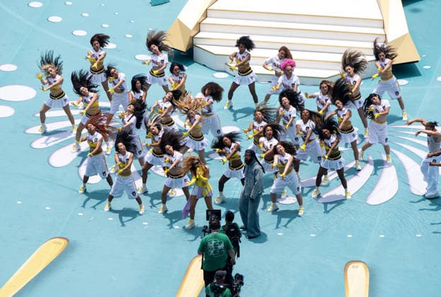 Soccer, Men, FIFA World Cup 2026 in Mexico, Canada and USA, Opening match in Mexico City Group A, 1 Matchday , Mexico South Africa, Shakira and Burna Boy with dancers at the opening ceremony, 11 06 2026, Copyright: xMatthiasxKochx