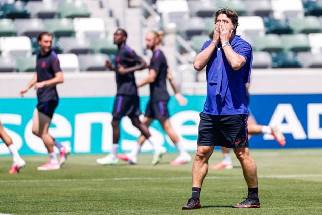 FIFA World Cup, WM, Weltmeisterschaft, Fussball 2026 - USA Training Session USA Head Coach Mauricio Pochettino attends a training session for the national team, Nationalteam at the Great Park Sports Complex in Irvine, California, USA, 11 June 2026. IRVINE CALIFORNIA UNITED STATES  Copyright: xCHRISxTORRESx