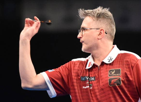 11 06 2026, xhbx, Dart World Cup of Darts 2025, v l Valters Melderis Latvia DFL DFB REGULATIONS PROHIBIT ANY USE OF PHOTOGRAPHS as IMAGE SEQUENCES and or QUASI VIDEO Frankfurt