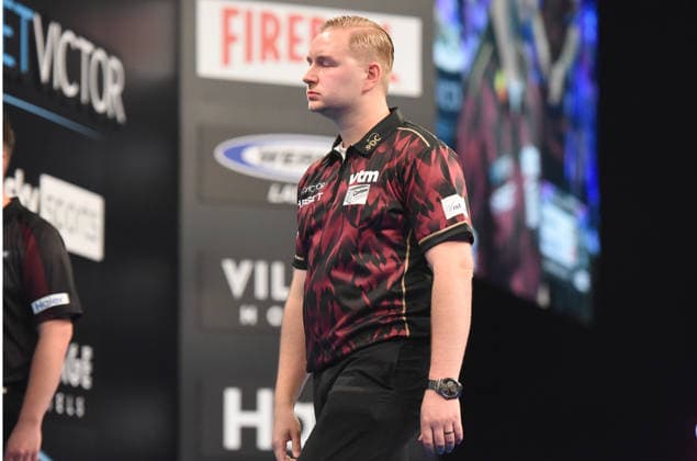 11 06 2026, xhbx, Dart World Cup of Darts 2025, v l Dimitri Van den Bergh Belgium DFL DFB REGULATIONS PROHIBIT ANY USE OF PHOTOGRAPHS as IMAGE SEQUENCES and or QUASI VIDEO Frankfurt