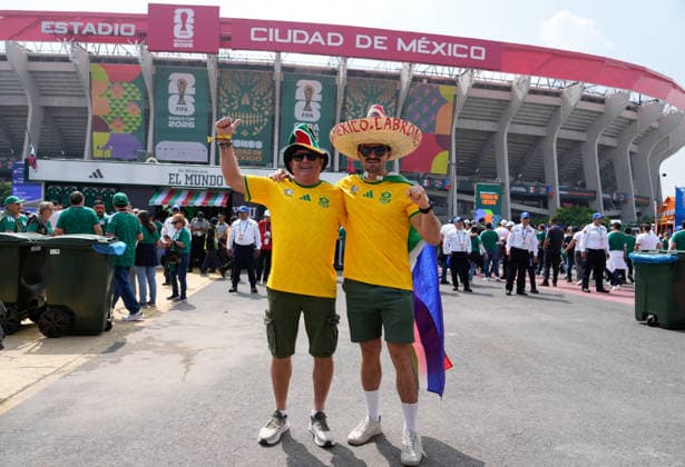 Mexico v South Africa: Group A - FIFA World Cup, WM, Weltmeisterschaft, Fussball 2026 Supporters of South Africa pose for the photo during the FIFA World Cup 2026 Group A match between Mexico and South Africa at Mexico City Stadium on June 11, 2026 in Mexico City, Mexico. Mexico City Mexico Mexico  Copyright: xJosexBretonx originalFilename:bretonhernandez-mexicovs260611_npHBi.jpg