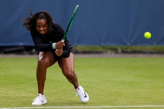 ROSMALEN, NETHERLANDS - JUNE 11: Robin Montgomery of the United States plays a backhand in her Women s Singles Second Round match against Greet Minnen of Belgium during Day 4 of the Libema Open Grass Court Championships at the Autotron on June 11, 2026 in Rosmalen, Netherlands.  Copyright: xRenexNijhuis MBxMediax