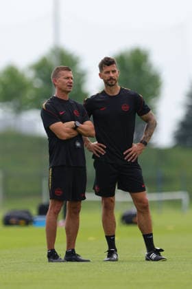 Canada head coach Jesse Marsch interacts with assistant coach during the training session before the 2026 FIFA World Cup, WM, Weltmeisterschaft, Fussball game between Canada and Bosnia and Herzegovina at Toronto FC Training Ground on June 11, 2026 in Toronto, Ontario, Canada  Copyright: xCurtisxWongx xSPPx Sportspressphoto_SPR165058