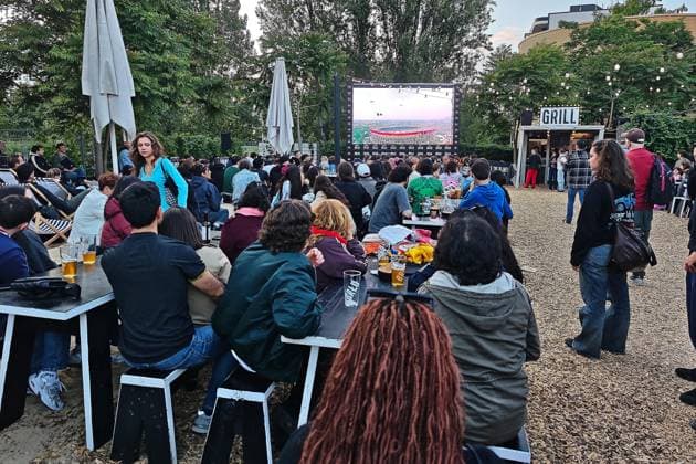 Berlin, Germany, 11 06 2026 BRLO Brwhouse Public Viewing for the World Cup Fans and interested parties sit in a beer garden and watch the Mexico-South Africa opening game on a big screen Copyright: xdtsxNachrichtenagenturx dts_122686