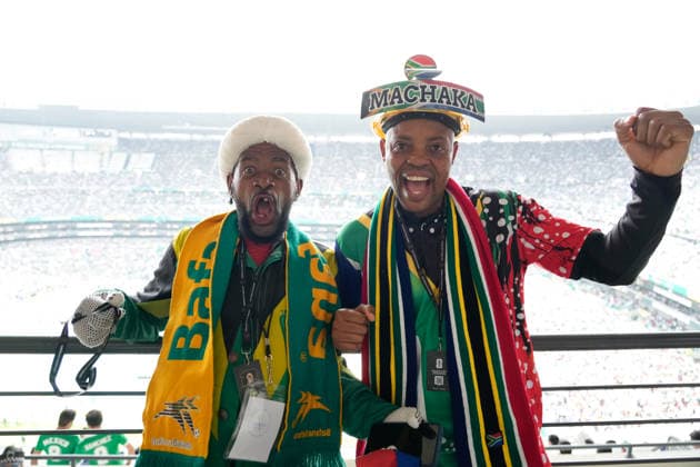 Mexico v South Africa: Group A - FIFA World Cup, WM, Weltmeisterschaft, Fussball 2026 Supporters of South Africa pose for the photo during the FIFA World Cup 2026 Group A match between Mexico and South Africa at Mexico City Stadium on June 11, 2026 in Mexico City, Mexico. Mexico City Mexico  Copyright: xJosexBretonx originalFilename:bretonhernandez-mexicovs260611_npeHS.jpg