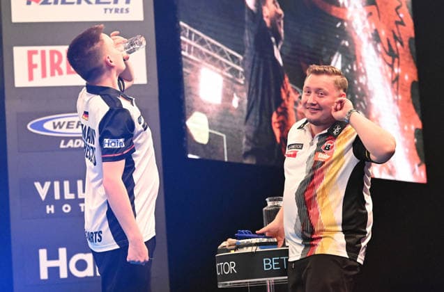 11 06 2026, xhbx, Dart World Cup of Darts 2025, v l Ricardo Pietreczko Germany , Martin Schindler Germany cheers after the end of the match DFL DFB REGULATIONS PROHIBIT ANY USE OF PHOTOGRAPHS as IMAGE SEQUENCES and or QUASI VIDEO Frankfurt