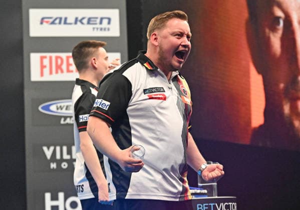 11 06 2026, xhbx, Dart World Cup of Darts 2025, v l Ricardo Pietreczko Germany , Martin Schindler Germany cheers after the end of the match DFL DFB REGULATIONS PROHIBIT ANY USE OF PHOTOGRAPHS as IMAGE SEQUENCES and or QUASI VIDEO Frankfurt