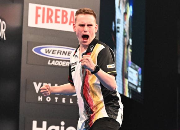11 06 2026, xhbx, Dart World Cup of Darts 2025, v l Ricardo Pietreczko Germany cheers after the end of the match DFL DFB REGULATIONS PROHIBIT ANY USE OF PHOTOGRAPHS as IMAGE SEQUENCES and or QUASI VIDEO Frankfurt