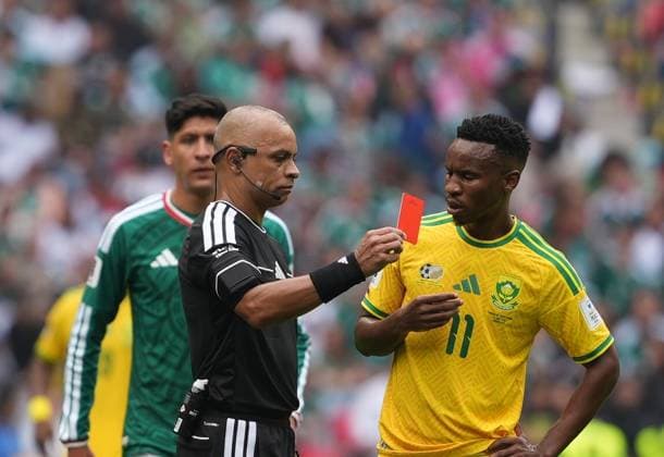 Mexico v South Africa - FIFA World Cup, WM, Weltmeisterschaft, Fussball 2026 - Group A MEXICO CITY, MEXICO - JUNE 11: Themba Zwane of South Africa is shown red card during the World Cup First Stage Group A match between Mexico and South Africa at Estadio Azteca (Mexico Stadium) in Mexico City, Mexico on June 11, 2026. Juancho Torres Anadolu Mexico City Mexico. Editorial use only. Please get in touch for any other usage.  Copyright: x2026xAnadoluxJuanchoxTorresx