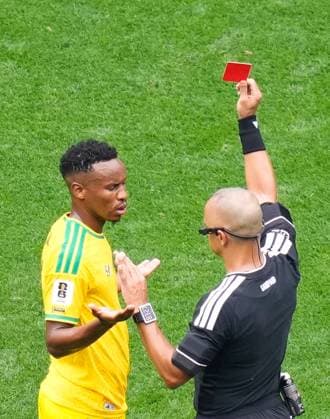 Mexico v South Africa - FIFA World Cup, WM, Weltmeisterschaft, Fussball 2026 - Group A MEXICO CITY, MEXICO - JUNE 11: Themba Zwane of South Africa is shown red card during the World Cup First Stage Group A match between Mexico and South Africa at Estadio Azteca (Mexico Stadium) in Mexico City, Mexico on June 11, 2026. Jose Hernandez Anadolu Mexico City Mexico. Editorial use only. Please get in touch for any other usage.  Copyright: x2026xAnadoluxJosexHernandezx