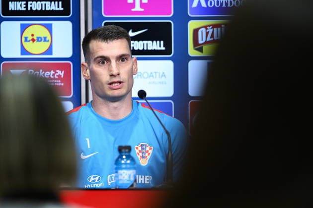 Alexandria, USA, 110626. Croatian national team, Nationalteam players Martin Baturina and Dominik Livakovic at he press conference, PK, Pressekonferenz in the base camp during the FIFA World Cup, WM, Weltmeisterschaft, Fussball Photo: Boris Kovacev CROPIX Copyright: xxBorisxKovacevx xCROPIXx press_hrvatska6-110626